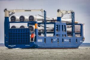 Liebherr LS-C 100 ship crane on the Amasus vessel Rotra handling offshore wind components