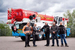 Liebherr LTM 1230-5.1 of ATS Cranes in Luxembourg national colours