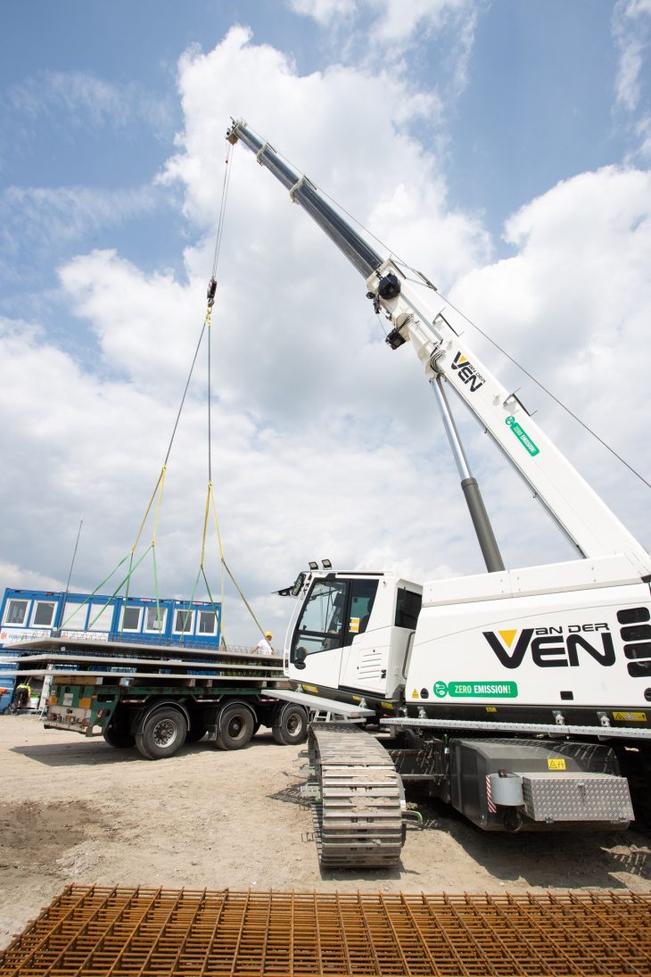 Emission-free Sennebogen crawler crane working at the electric bus depot in North Brabant