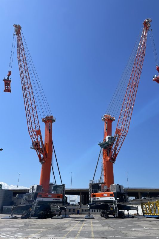 Liebherr LHM 550 mobile harbour cranes at Baltic Container Terminal Gdynia