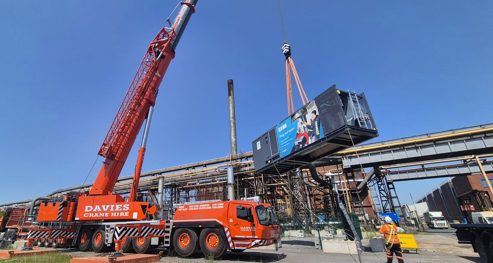 Grove GMK6300L-1 and GMK5250XL-1 all-terrain cranes of Davies Crane Hire