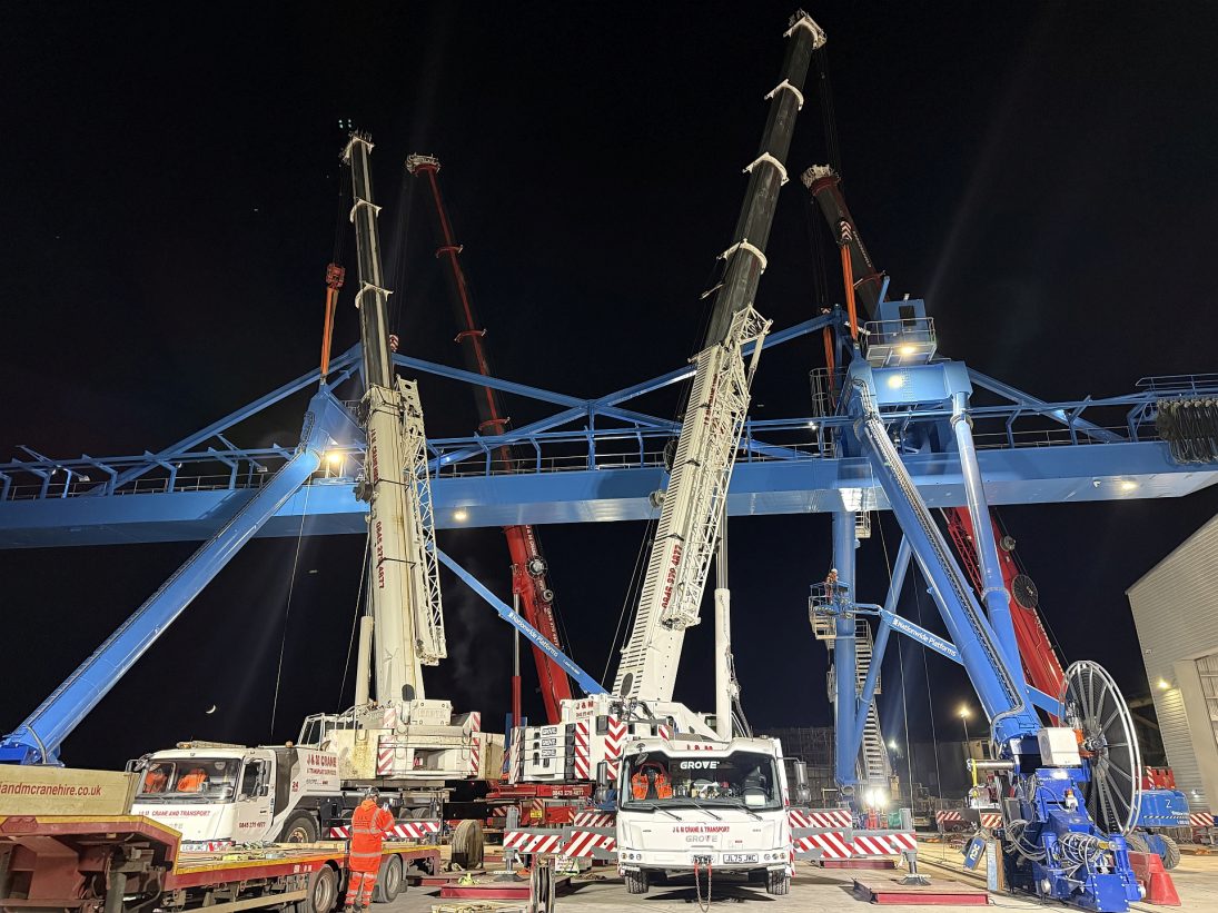 Grove all-terrain cranes lifting the 199 t container crane upperworks into position in London