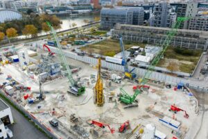 Sennebogen duty cycle cranes on the Grand Paris Express Line 15 West works at Gennevilliers