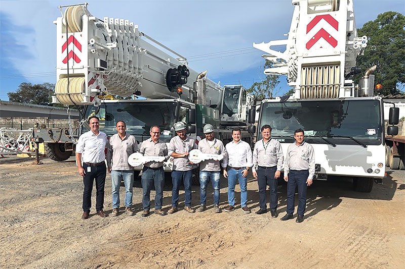 Handover of four Liebherr LTM mobile cranes to the Imetame Group in Brazil