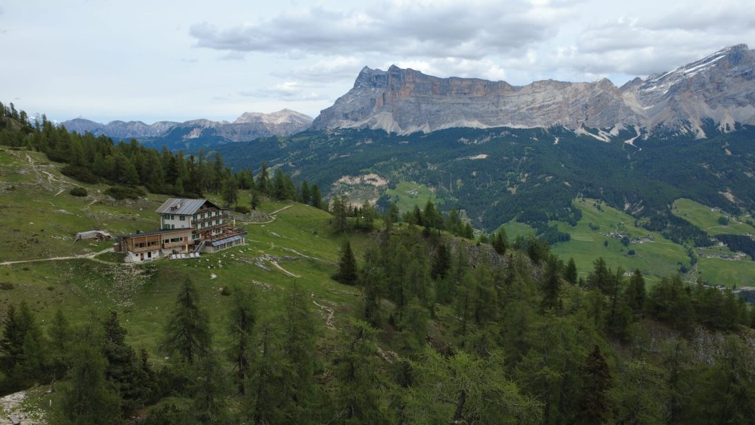 Aerial view of the Rifugio Gardenacia jobsite at 2,050 metres in the Puez-Odle Nature Park