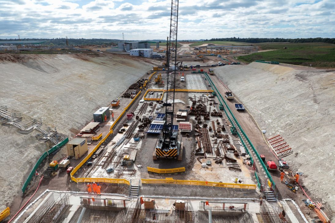 Kobelco CKE900G-2 crawler crane at the HS2 Chiltern tunnel launch pad site