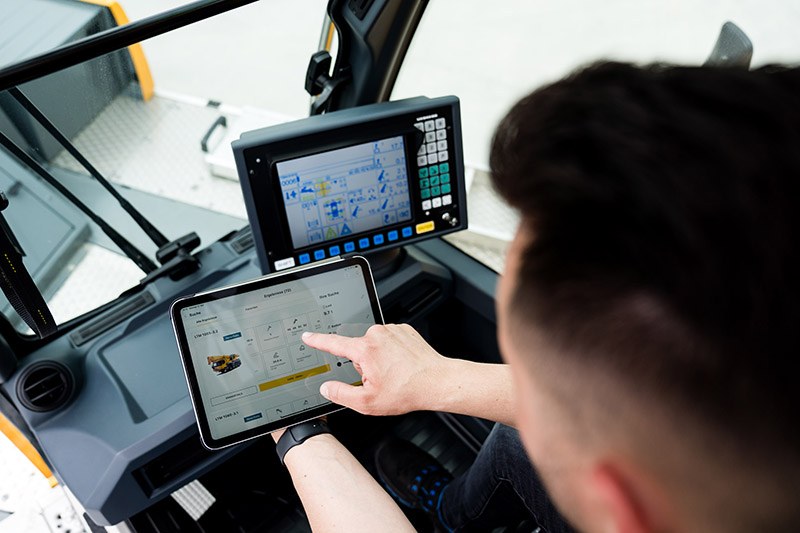 The revised Liebherr Crane Finder interface showing crane configuration results