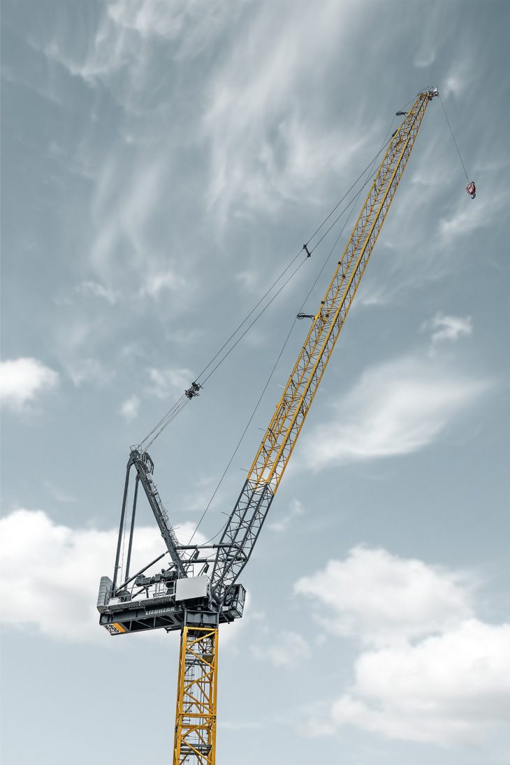 Liebherr 620 HC-L luffing jib crane tower and slewing section against the sky