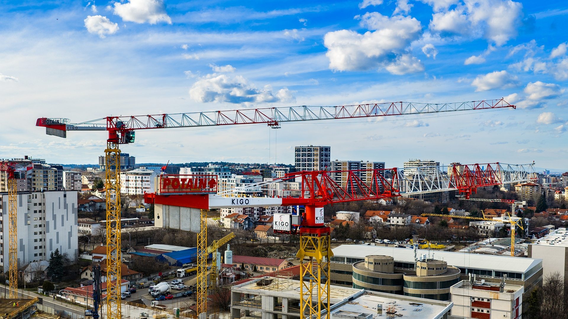 Potain topless cranes supplied by dealer K.I.G.O. on the Nemanjin Grad project in Serbia