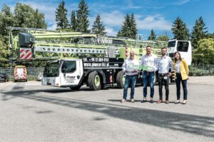 Handover of the first new Liebherr MK 88-4.1 mobile construction crane in Poland to Piomar