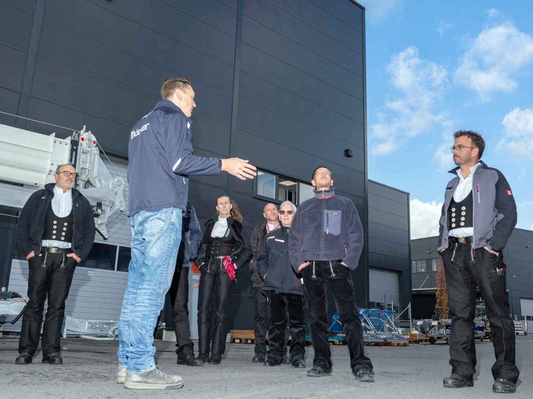 Handover of the Böcker AK 46 truck crane to the Büschkes team at Werne