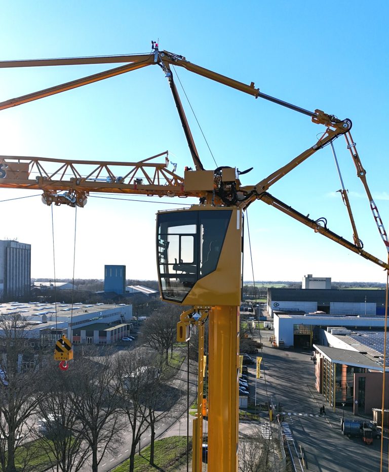 Cab and jib head of a Spierings mobile tower crane seen from above