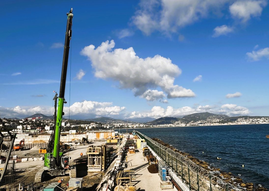 Sennebogen 6113 E telescopic crawler crane on the Haliotis 2 wastewater site in Nice