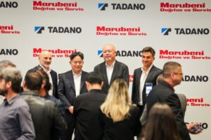 Tadano and Marubeni Distribution and Service executives at the Turkish distribution partnership ceremony in Istanbul