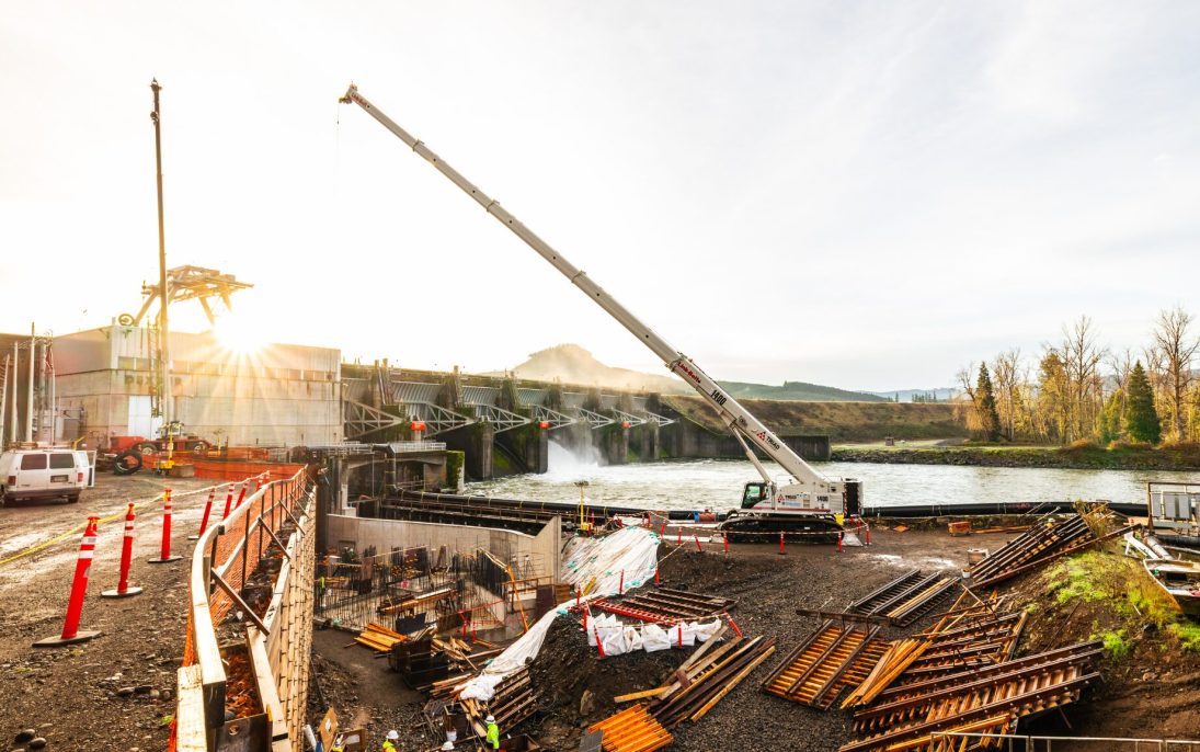 TCC-1400 telecrawler on the confined Dexter Dam working area