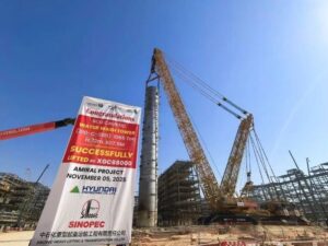 XCMG XGC88000 crawler crane on the Amiral project in Jubail after setting the 1,065-tonne caustic water wash tower