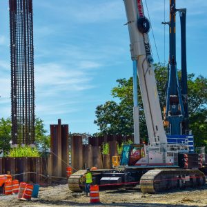 Link-Belt TCC-2500 telescopic crawler crane on the Rio Puerto Nuevo flood-control project in San Juan, Puerto Rico