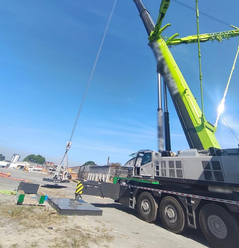 Zoomlion ZAT6000V863 all-terrain crane handed over to a Brazilian lifting contractor
