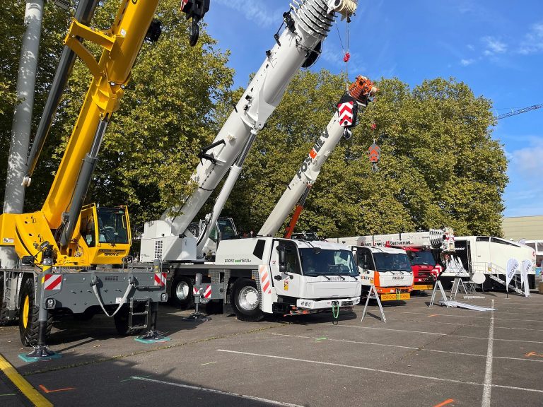 Grove GMK5150XL, GMK4100L-2 and GMK3060L-1 all-terrain cranes on show for Manitowoc at JDL EXPO 2026