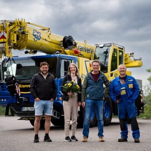 Liebherr LTM 1055-3.3 mobile crane of ESB Kranverleih on site