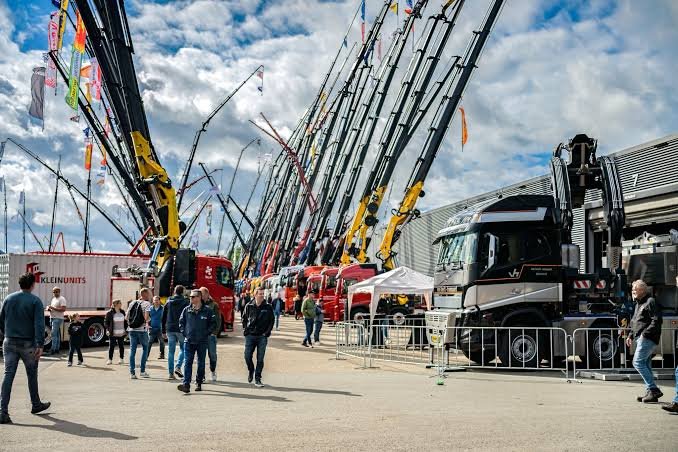 Loader cranes lined up at the Lift 'n Load trade fair in the Netherlands