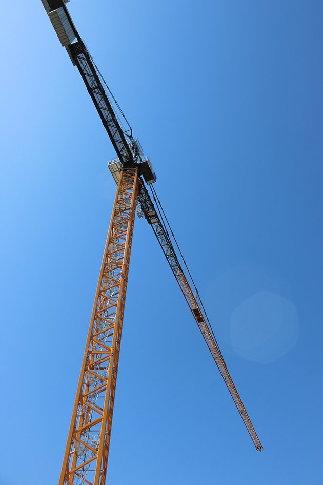 The UK’s first Liebherr 1188 EC-H 40 Fibre tower crane at Portsmouth Naval Base
