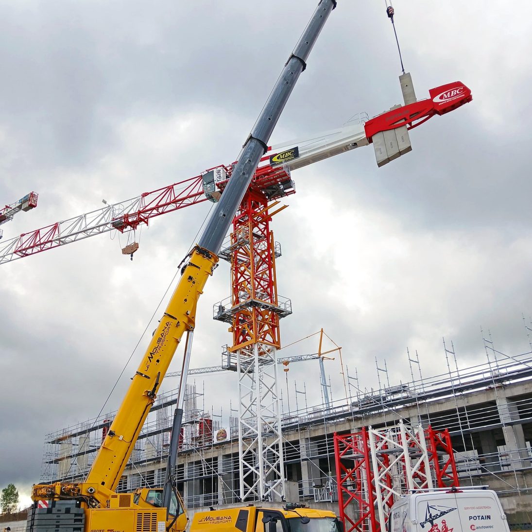 Potain MDT 259 J12 topless tower crane on the Mulino Caputo site in Ripamolisani