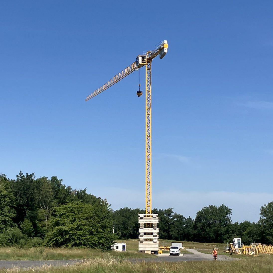 The Potain MDT 99e offers a 5-tonne maximum capacity and jib lengths up to 55 metres