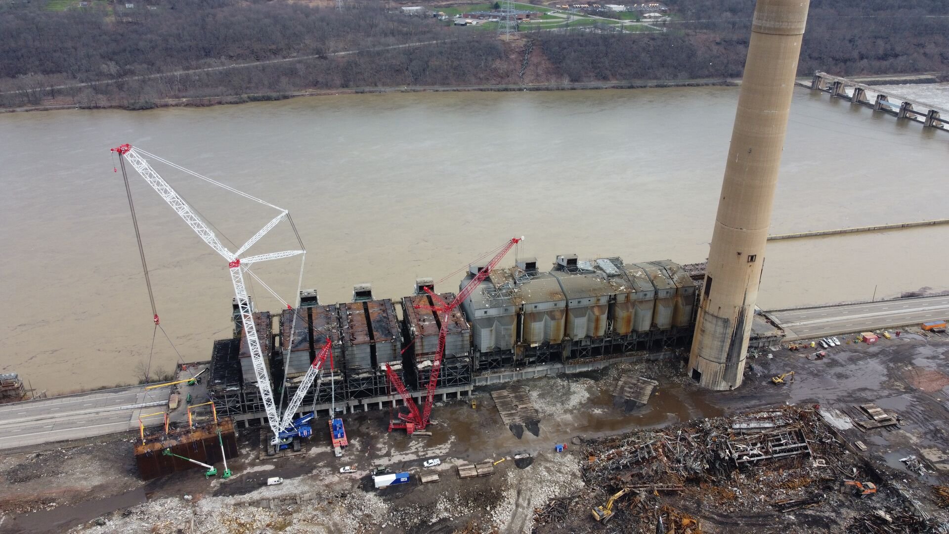 Tadano CC 78.1250-1 crawler crane dismantling baghouse structures at the W.H. Sammis Power Station in Stratton, Ohio