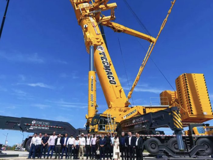XCMG XCA3000BR wheeled crane at its delivery ceremony in Buenos Aires, Argentina