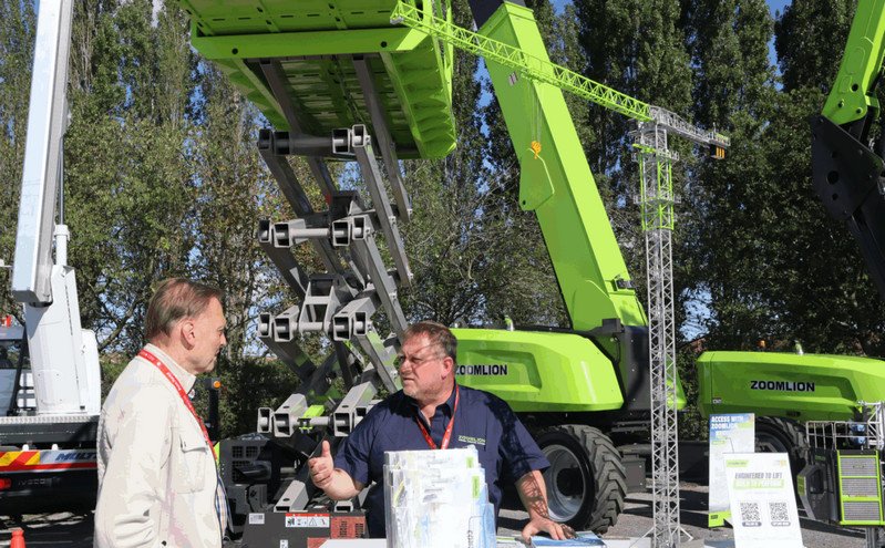 Zoomlion tower crane, scissor lift and boom lift on the Vertikal Days 2026 stand